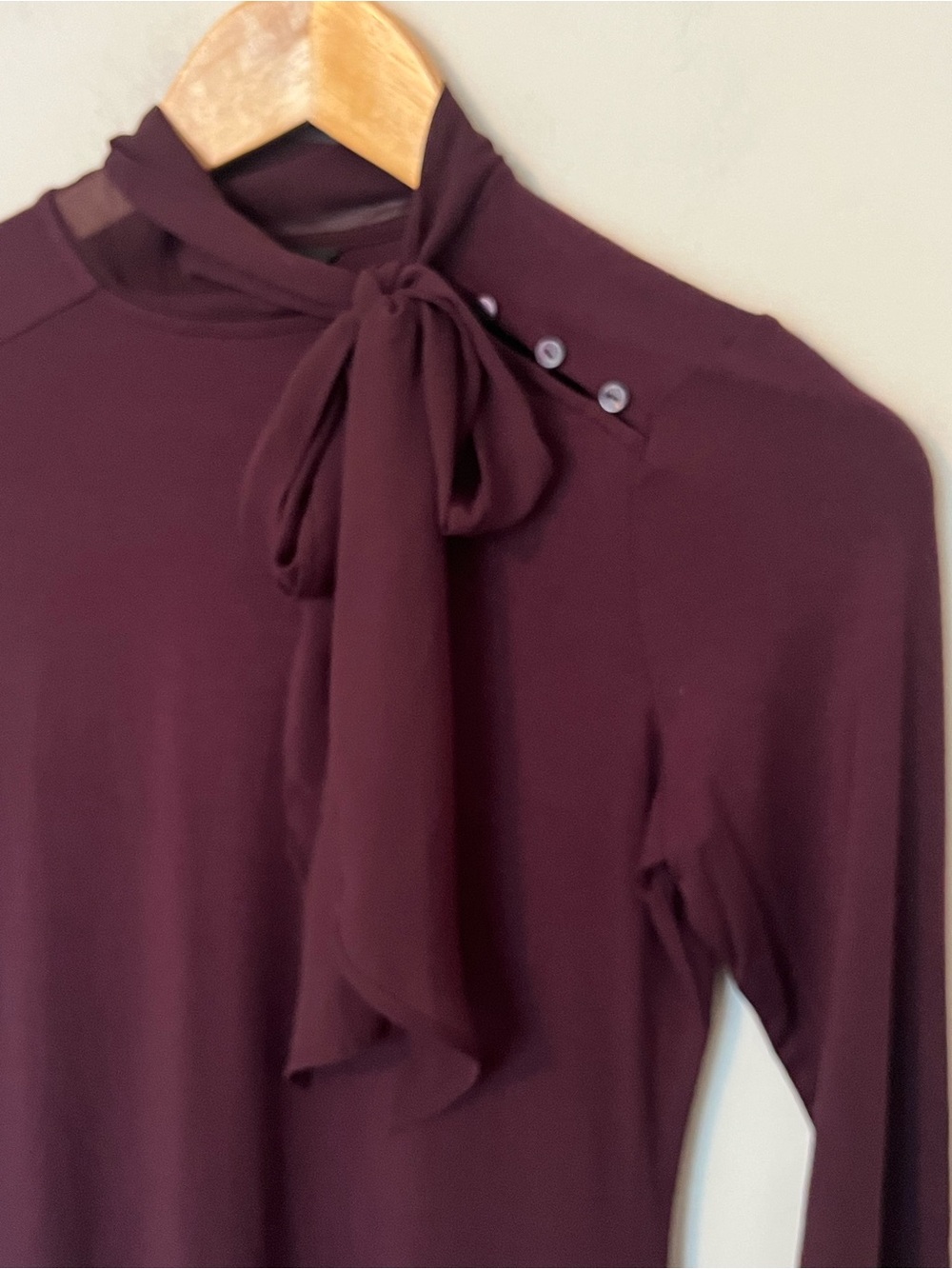 RW&CO Plum Purple Tie Neck Top XXS Screen Worn Cruel Intentions - Picture 3 of 10